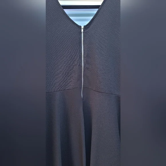 Kiki La'Rue Little Black Dress Textured Fit-and-Flare – Size 2XL - Picture 12 of 15